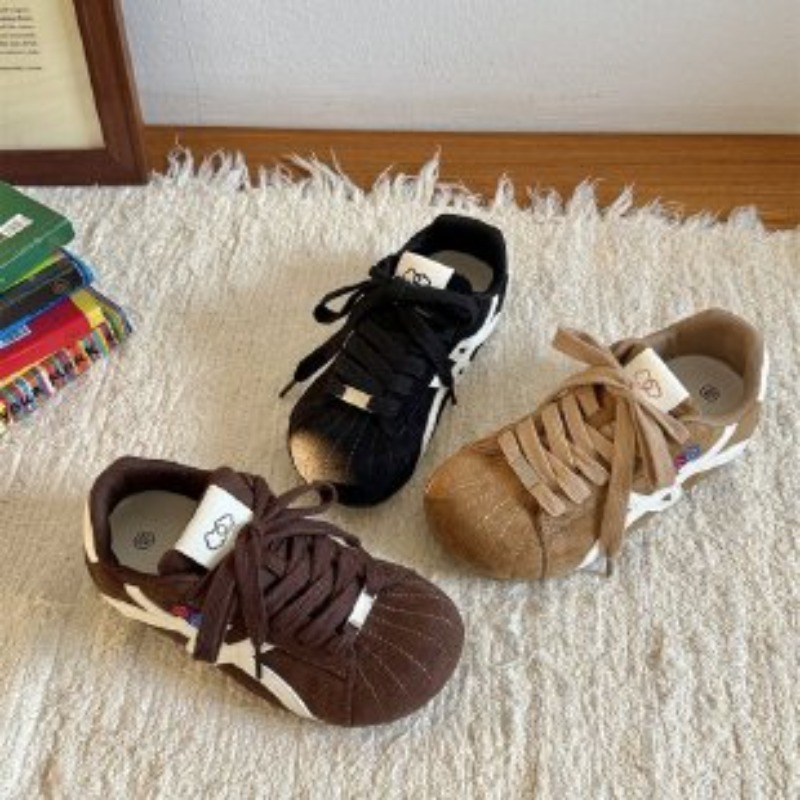 Chaussures de sport rétro en d - Embroidery Garments avis et prix